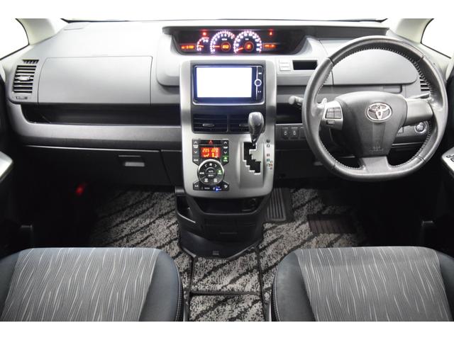 ヴォクシー ZS 煌III Bluetooth バックカメラ フルセグナビ デュアルオートエアコン スマートキー フルフラットシート マニュアルモード HID オートライト 両側スライドシート(14枚目)