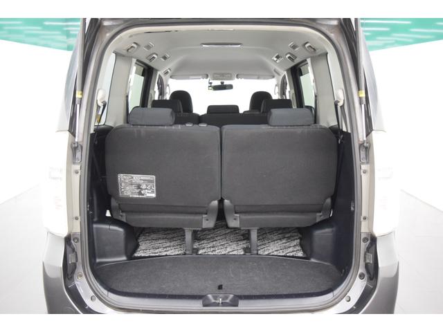 ヴォクシー ZS 煌III Bluetooth バックカメラ フルセグナビ デュアルオートエアコン スマートキー フルフラットシート マニュアルモード HID オートライト 両側スライドシート(21枚目)