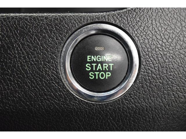 ヴォクシー ZS 煌III Bluetooth バックカメラ フルセグナビ デュアルオートエアコン スマートキー フルフラットシート マニュアルモード HID オートライト 両側スライドシート(28枚目)