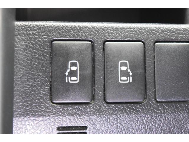 ヴォクシー ZS 煌III Bluetooth バックカメラ フルセグナビ デュアルオートエアコン スマートキー フルフラットシート マニュアルモード HID オートライト 両側スライドシート(29枚目)