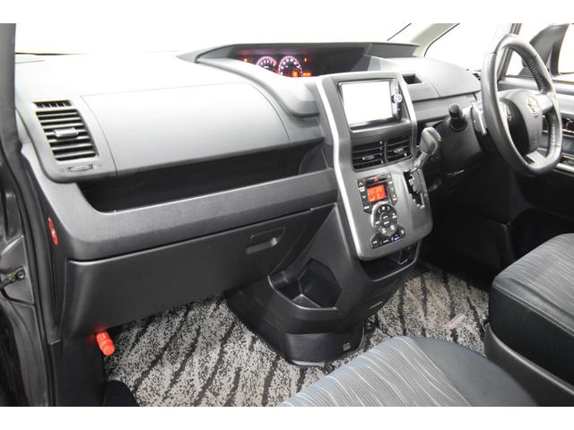 ヴォクシー ZS 煌III Bluetooth バックカメラ フルセグナビ デュアルオートエアコン スマートキー フルフラットシート マニュアルモード HID オートライト 両側スライドシート(37枚目)