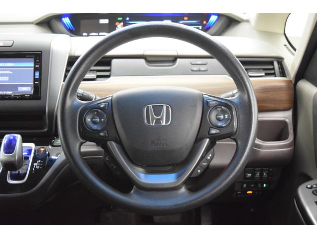 フリードハイブリッド ハイブリッド・Gホンダセンシング 衝突軽減システム バックカメラ アダプティブクルーズコントロール レーンアシスト スマートキー アイドリングストップ オートエアコン スマートキー オートエアコン 両側パワースライドドア(22枚目)