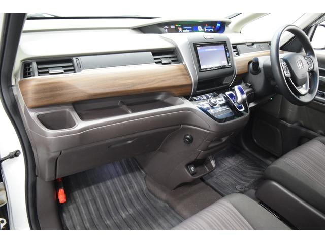 フリードハイブリッド ハイブリッド・Gホンダセンシング 衝突軽減システム バックカメラ アダプティブクルーズコントロール レーンアシスト スマートキー アイドリングストップ オートエアコン スマートキー オートエアコン 両側パワースライドドア(28枚目)