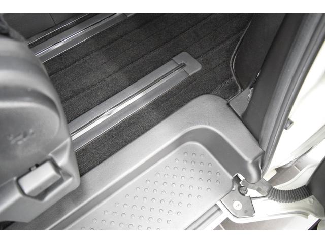 セレナ ハイウェイスター Vセレ+セーフティII SHV Bluetooth フルセグナビ 全周囲カメラ アイドリングストップ フルフラット ダブルオートエアコン クルーズコントロール コーナーセンサー ETC LEDヘッドライト 両側パワースライドドア(46枚目)