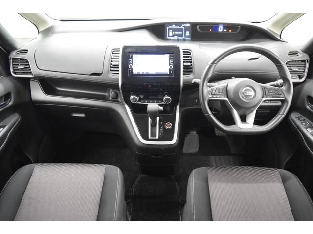 セレナ ハイウェイスター Bluetooth ナビ フルセグナビ 衝突被害軽減システム パワースライドドア バックカメラ ETC クルーズコントロール レーンアシスト ダブルオートエアコン スマートキー アイドリングストップ(11枚目)