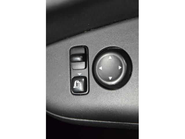 セレナ ハイウェイスター Bluetooth ナビ フルセグナビ 衝突被害軽減システム パワースライドドア バックカメラ ETC クルーズコントロール レーンアシスト ダブルオートエアコン スマートキー アイドリングストップ(32枚目)