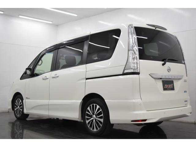 セレナ ハイウェイスター　Ｖセレ＋セーフティＩＩ　ＳＨＶ　Ｂｌｕｅｔｏｏｔｈ　フルセグナビ　全周囲カメラ　後席モニター　衝突被害軽減システム　サイドリフトアップシート　コーナーセンサー　アイドリングストップ　クルコン　ダブルオートエアコン　両側パワースライド（10枚目）