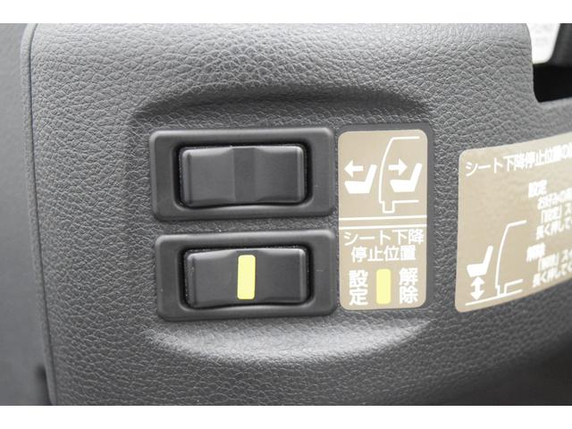 セレナ ハイウェイスター　Ｖセレ＋セーフティＩＩ　ＳＨＶ　Ｂｌｕｅｔｏｏｔｈ　フルセグナビ　全周囲カメラ　後席モニター　衝突被害軽減システム　サイドリフトアップシート　コーナーセンサー　アイドリングストップ　クルコン　ダブルオートエアコン　両側パワースライド（49枚目）