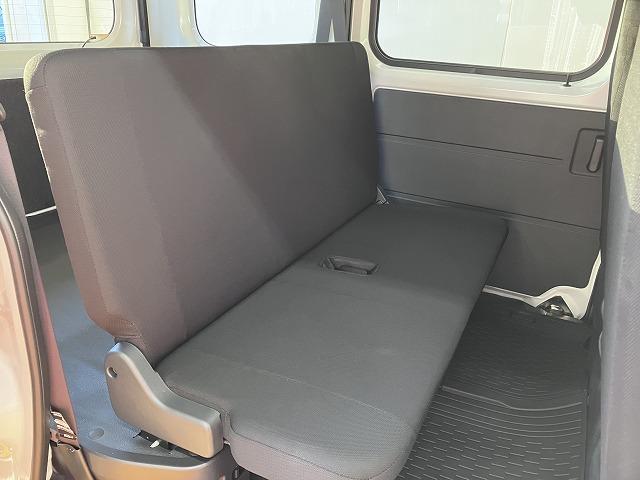 ハイゼットカーゴ ＤＸ　サポカーＳワイド適合　オーディオ　エアコン　アクセサリーソケット　コーナーセンサー　アイドリングストップ　光軸調整ダイヤル　横滑り防止機能　誤発進抑制機能　パワーウインドウ　キーレス（20枚目）