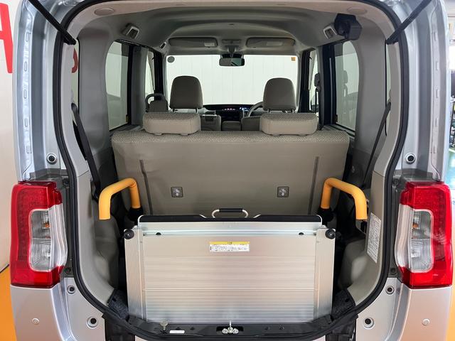 タント スローパーＬＳＡ３　リアシートツキ　福祉車両　車いす乗車　電動ウインチ　ミラクルオープンドア　両側スライドドア　オーディオ　エアコン　アイドリングストップ　オートハイビーム　電動格納ミラー　キーレス（11枚目）