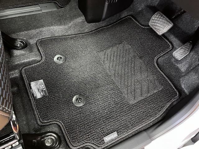 タント カスタムＲＳ　サポカーＳワイド適合　ミラクルオープンドア　両側オートスライドドア　電動パーキングブレーキ　Ｂカメラ　ステアリングスイッチ　シートヒーター　オートエアコン　コーナーセンサー　キーフリー（22枚目）
