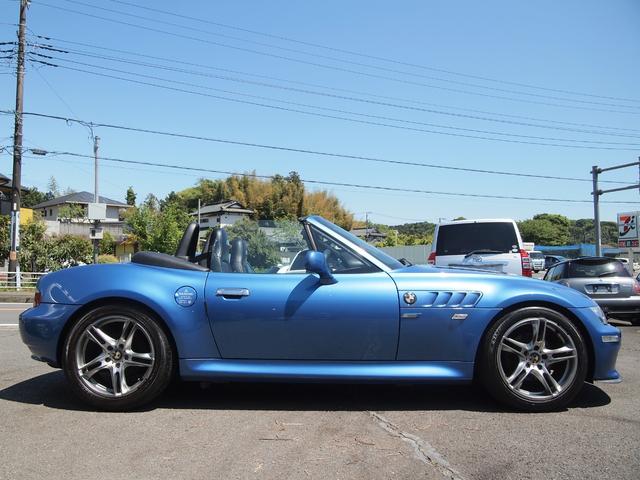 Ｚ３ロードスター ２．０　特別仕様車　／スペシャルエディション／パワーシート／記録簿／取扱説明書／１７インチアルミホイル／シートヒーター／革シート／キーレスキー／紺幌／燃料ポンプ新品交換済／高濃度オゾン殺菌脱臭済み（12枚目）