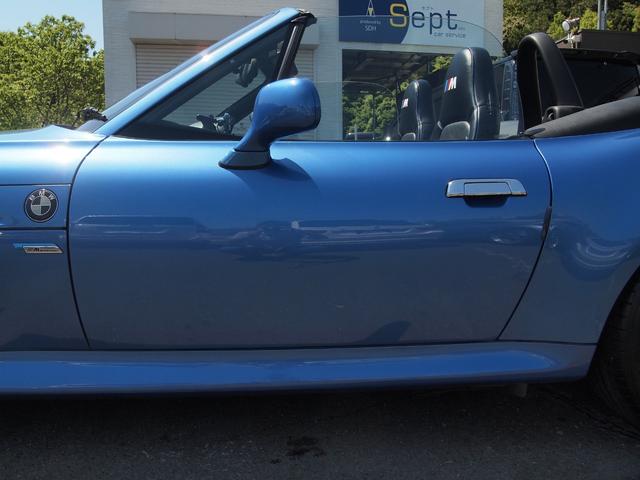Ｚ３ロードスター ２．０　特別仕様車　／スペシャルエディション／パワーシート／記録簿／取扱説明書／１７インチアルミホイル／シートヒーター／革シート／キーレスキー／紺幌／燃料ポンプ新品交換済／高濃度オゾン殺菌脱臭済み（22枚目）