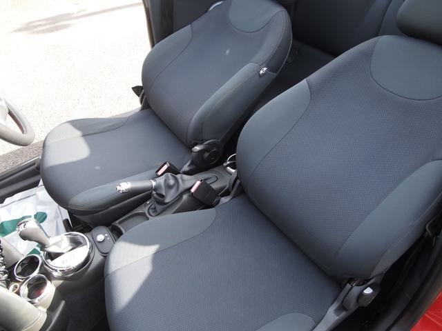 ＭＩＮＩ クーパー　コンバーチブル　クーパー　コンバーチブル（４名）／電動オープン／ＥＴＣ／リアソナー（33枚目）