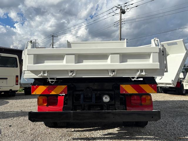 ヒノレンジャー ダンプ　三転ダンプ（3枚目）