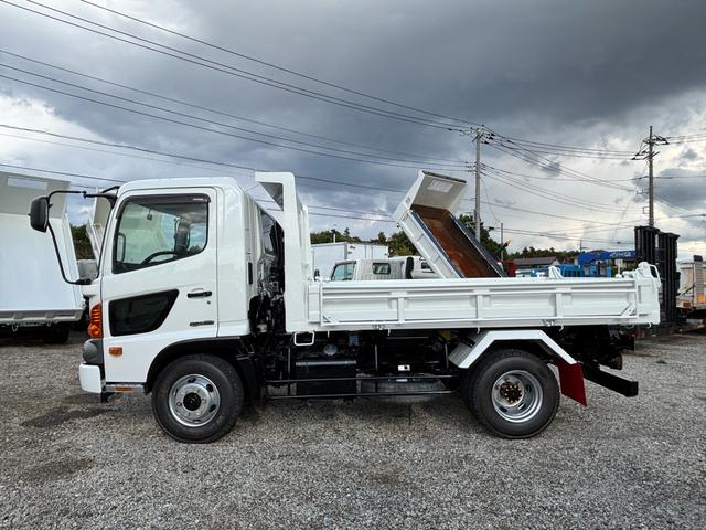 ヒノレンジャー ダンプ　三転ダンプ（5枚目）