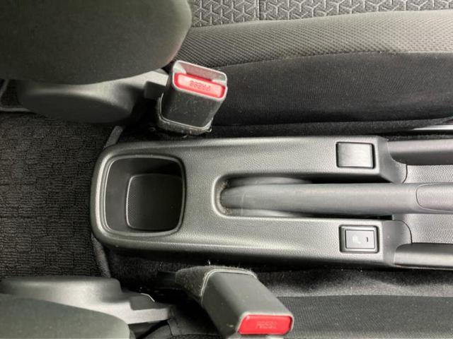 スイフト ハイブリッドＳＬ　衝突安全装置／シートヒーター　運転席／車線逸脱防止支援システム／ヘッドランプ　ＬＥＤ／Ｂｌｕｅｔｏｏｔｈ接続／ＥＴＣ／ＥＢＤ付ＡＢＳ／横滑り防止装置／アイドリングストップ　衝突被害軽減システム（28枚目）