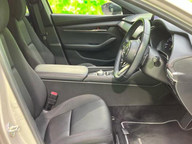 ＭＡＺＤＡ３ファストバック １５Ｓブラックトーンエディション　保証書／ディスプレイオーディオ＋ナビ／衝突安全装置／３６０°ビューモニター／車線逸脱防止支援システム／パーキングアシスト　バックガイド／ヘッドランプ　ＬＥＤ／ＵＳＢジャック　衝突被害軽減システム（4枚目）