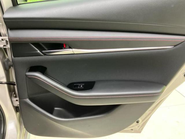 ＭＡＺＤＡ３ファストバック １５Ｓブラックトーンエディション　保証書／ディスプレイオーディオ＋ナビ／衝突安全装置／３６０°ビューモニター／車線逸脱防止支援システム／パーキングアシスト　バックガイド／ヘッドランプ　ＬＥＤ／ＵＳＢジャック　衝突被害軽減システム（21枚目）