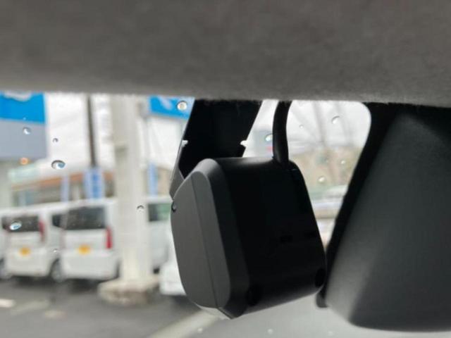 タンク カスタムＧ　新品タイヤ／保証書／社外　９インチ　ＳＤナビ／両側電動スライドドア／ヘッドランプ　ＬＥＤ／ＥＴＣ／ＥＢＤ付ＡＢＳ／横滑り防止装置／アイドリングストップ／フルセグＴＶ／エアバッグ　運転席　ワンオーナー（14枚目）