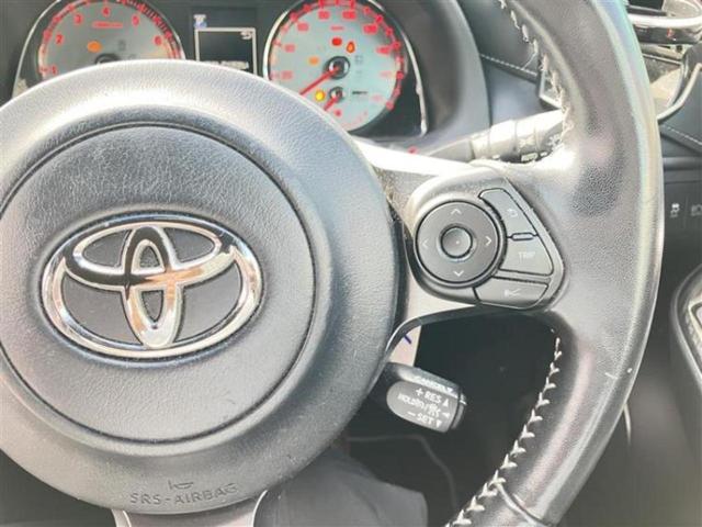 ハリアー 4WDエレガンスGRスポーツ サンルーフ/純正 9インチ SDナビ/衝突安全装置/車線逸脱防止支援システム/シート ハーフレザー/ヘッドランプ HID/ETC/EBD付ABS/横滑り防止装置/アイドリングストップ/フルセグTV(16枚目)