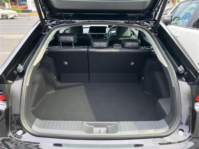 プリウス Ｚ　保証書／純正　ＳＤナビ／衝突安全装置／シートヒーター／全方位モニター／車線逸脱防止支援システム／シート　合皮／パーキングアシスト　自動操舵／電動バックドア／ヘッドランプ　ＬＥＤ／ＥＴＣ　全周囲カメラ（8枚目）