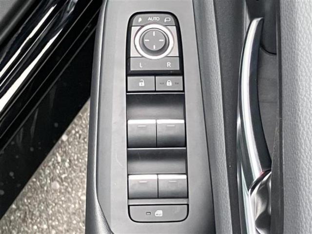 プリウス Ｚ　保証書／純正　ＳＤナビ／衝突安全装置／シートヒーター／全方位モニター／車線逸脱防止支援システム／シート　合皮／パーキングアシスト　自動操舵／電動バックドア／ヘッドランプ　ＬＥＤ／ＥＴＣ　全周囲カメラ（13枚目）