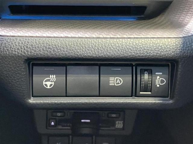 プリウス Ｚ　保証書／純正　ＳＤナビ／衝突安全装置／シートヒーター／全方位モニター／車線逸脱防止支援システム／シート　合皮／パーキングアシスト　自動操舵／電動バックドア／ヘッドランプ　ＬＥＤ／ＥＴＣ　全周囲カメラ（16枚目）