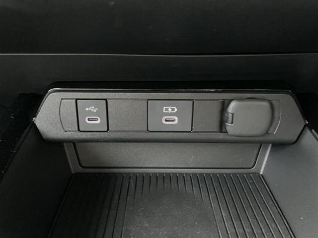 プリウス Ｚ　保証書／純正　ＳＤナビ／衝突安全装置／シートヒーター／全方位モニター／車線逸脱防止支援システム／シート　合皮／パーキングアシスト　自動操舵／電動バックドア／ヘッドランプ　ＬＥＤ／ＥＴＣ　全周囲カメラ（17枚目）