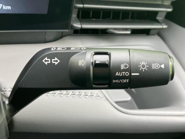 セレナ eパワールキシオン 純正エアロ/保証書/純正 12.3インチ メモリーナビ/インテリジェントルームミラー/エマージェンシーブレーキ/両側電動スライドドア/シートヒーター 前席/アラウンドビューモニター 全周囲カメラ(16枚目)