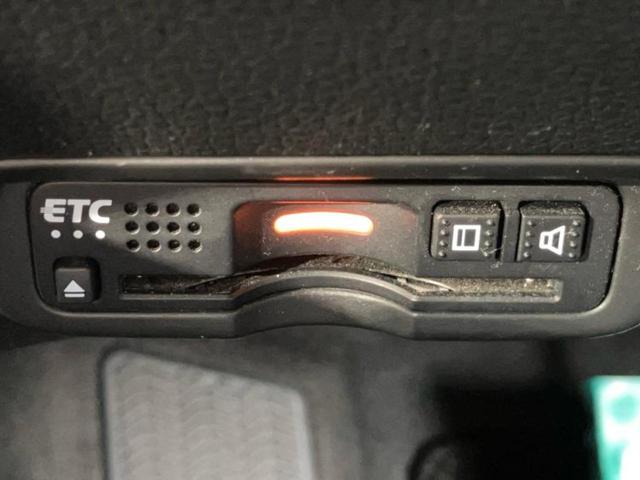 ヴェゼル ハイブリッドRS・ホンダセンシング 純正 SDナビ/シートヒーター/シート ハーフレザー/ヘッドランプ HID/ETC/EBD付ABS/横滑り防止装置/アイドリングストップ/ワンセグTV/エアバッグ 運転席/エアバッグ 助手席(18枚目)
