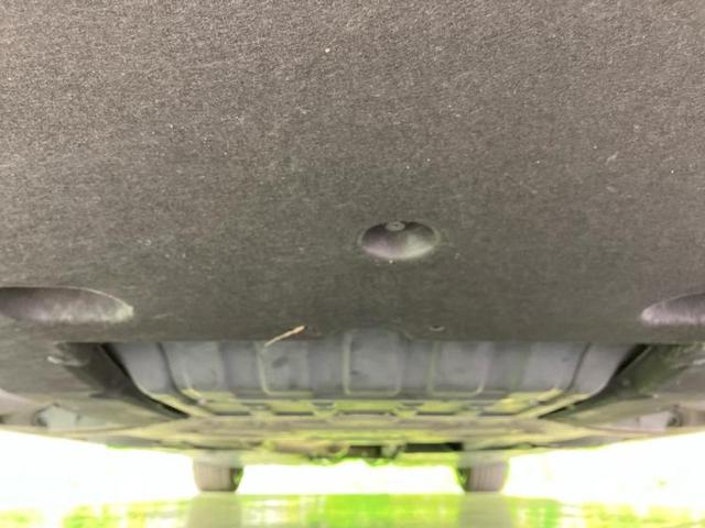 クラウンハイブリッド Ｓスポーツスタイル　新品タイヤ／保証書／純正　ＨＤＤナビ／衝突安全装置／シートヒーター／車線逸脱防止支援システム／シート　ハーフレザー／ヘッドランプ　ＬＥＤ／ＥＴＣ／ＥＢＤ付ＡＢＳ／横滑り防止装置　衝突被害軽減システム（43枚目）