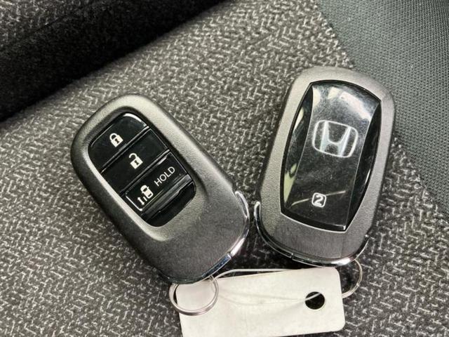 N-BOXカスタム ヒョウジュン 保証書/純正 8インチ ナビ/ホンダセンシング/電動スライドドア/シートヒーター/車線逸脱防止支援システム/ヘッドランプ LED/USBジャック/Bluetooth接続/ETC/EBD付ABS(41枚目)