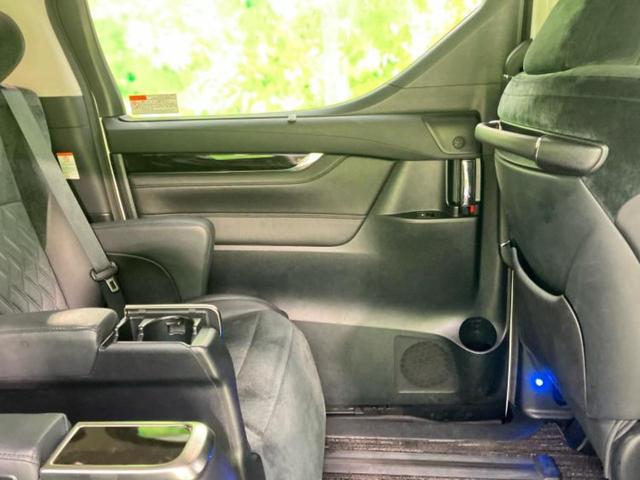 ＷＥＣＡＲＳでは各商談席に大型モニターをご用意しております！見やすい大画面でゆったりと全国の在庫をご覧いただけます！是非ご来店お待ちしております！