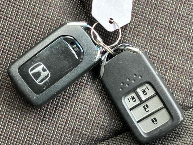 フリードハイブリッド ハイブリッドＧ　保証書／純正　９インチ　ＳＤナビ／フリップダウンモニター　純正　１５．６インチ／両側電動スライドドア／シートヒーター　運転席／ヘッドランプ　ＬＥＤ／Ｂｌｕｅｔｏｏｔｈ接続／ＨＤＭＩ接続／ＥＴＣ　記録簿（29枚目）