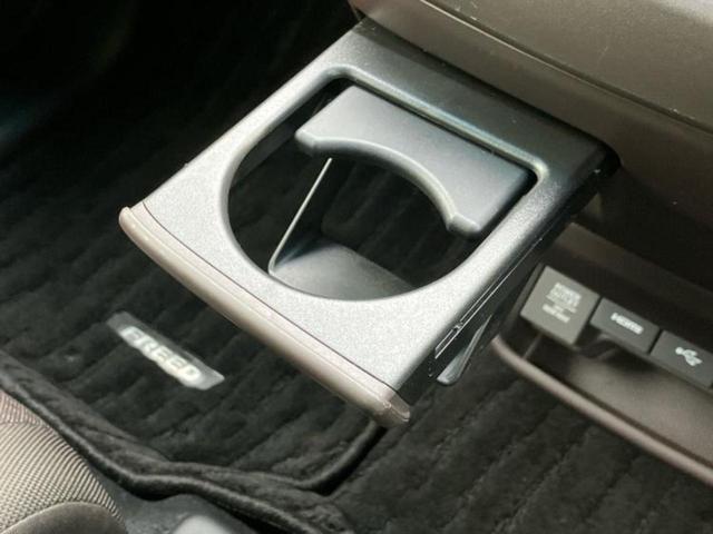 フリードハイブリッド ハイブリッドＧ　保証書／純正　９インチ　ＳＤナビ／フリップダウンモニター　純正　１５．６インチ／両側電動スライドドア／シートヒーター　運転席／ヘッドランプ　ＬＥＤ／Ｂｌｕｅｔｏｏｔｈ接続／ＨＤＭＩ接続／ＥＴＣ　記録簿（41枚目）