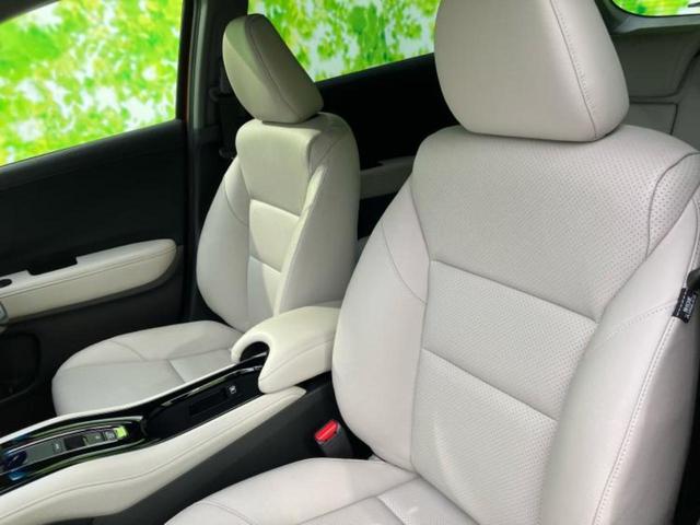 ヴェゼル ハイブリッドＺスタイルエディション　保証書／純正　８インチ　ＳＤナビ／衝突安全装置／シートヒーター　前席／シート　フルレザー／パーキングアシスト　バックガイド／ヘッドランプ　ＬＥＤ／ＵＳＢジャック／Ｂｌｕｅｔｏｏｔｈ接続　革シート（6枚目）