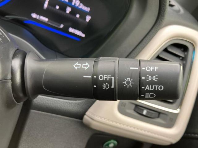 ヴェゼル ハイブリッドＺスタイルエディション　保証書／純正　８インチ　ＳＤナビ／衝突安全装置／シートヒーター　前席／シート　フルレザー／パーキングアシスト　バックガイド／ヘッドランプ　ＬＥＤ／ＵＳＢジャック／Ｂｌｕｅｔｏｏｔｈ接続　革シート（17枚目）