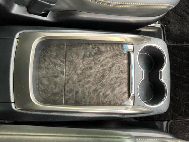 アルファード Ｓタイプゴールド２　保証書／ディスプレイオーディオ＋ナビ９インチ／フリップダウンモニター／デジタルインナーミラー／衝突安全装置／両側電動スライドドア／車線逸脱防止支援システム／シート　ハーフレザー／電動バックドア（42枚目）