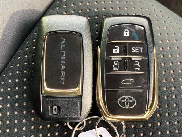 アルファード Ｓタイプゴールド２　保証書／ディスプレイオーディオ＋ナビ９インチ／フリップダウンモニター／デジタルインナーミラー／衝突安全装置／両側電動スライドドア／車線逸脱防止支援システム／シート　ハーフレザー／電動バックドア（47枚目）