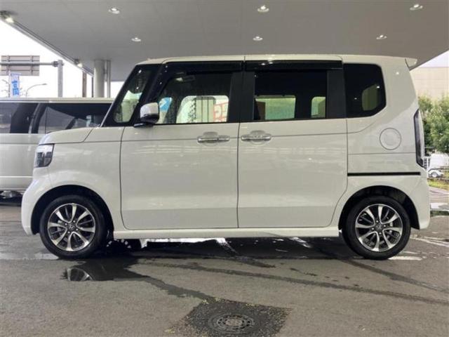 N-BOXカスタム ヒョウジュン 新品タイヤ/保証書/ディスプレイオーディオ8インチ/衝突安全装置/両側電動スライドドア/シートヒーター 前席/車線逸脱防止支援システム/パーキングアシスト バックガイド 衝突被害軽減システム ドラレコ(2枚目)