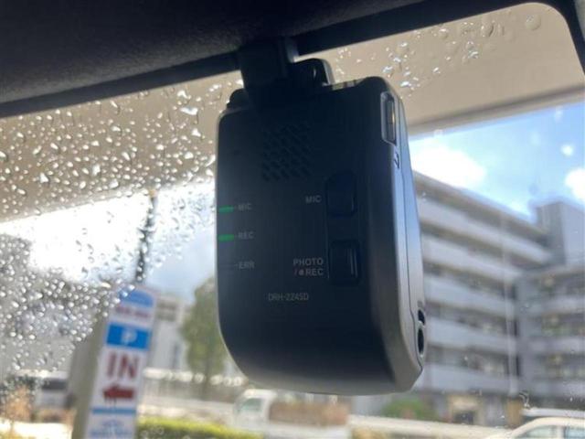 N-BOXカスタム ヒョウジュン 新品タイヤ/保証書/ディスプレイオーディオ8インチ/衝突安全装置/両側電動スライドドア/シートヒーター 前席/車線逸脱防止支援システム/パーキングアシスト バックガイド 衝突被害軽減システム ドラレコ(16枚目)