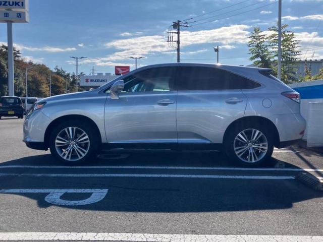 ＲＸ ＲＸ２７０ラディアントエアロスタイル　保証書／純正　ＨＤＤナビ／衝突安全装置／シートヒーター／車線逸脱防止支援システム／シート　フルレザー／パーキングアシスト　バックガイド／電動バックドア／ヘッドランプ　ＬＥＤ　革シート　バックカメラ（2枚目）