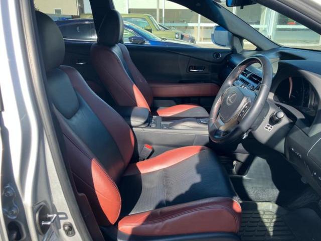 ＲＸ ＲＸ２７０ラディアントエアロスタイル　保証書／純正　ＨＤＤナビ／衝突安全装置／シートヒーター／車線逸脱防止支援システム／シート　フルレザー／パーキングアシスト　バックガイド／電動バックドア／ヘッドランプ　ＬＥＤ　革シート　バックカメラ（5枚目）