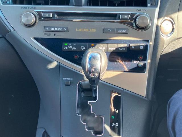 ＲＸ ＲＸ２７０ラディアントエアロスタイル　保証書／純正　ＨＤＤナビ／衝突安全装置／シートヒーター／車線逸脱防止支援システム／シート　フルレザー／パーキングアシスト　バックガイド／電動バックドア／ヘッドランプ　ＬＥＤ　革シート　バックカメラ（13枚目）