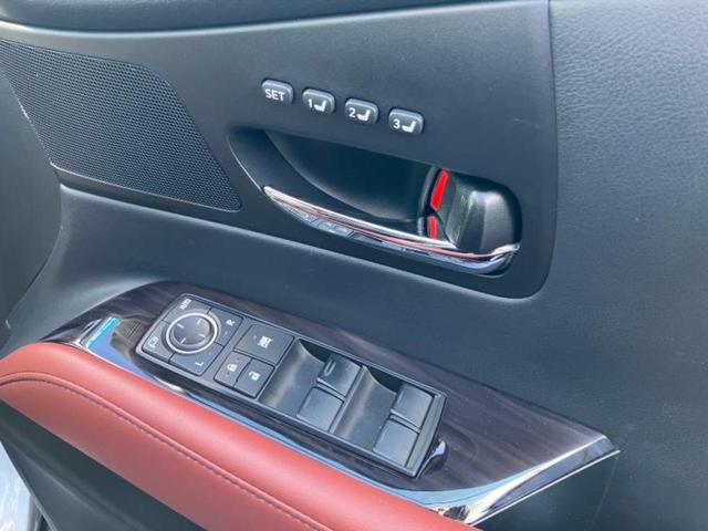 ＲＸ ＲＸ２７０ラディアントエアロスタイル　保証書／純正　ＨＤＤナビ／衝突安全装置／シートヒーター／車線逸脱防止支援システム／シート　フルレザー／パーキングアシスト　バックガイド／電動バックドア／ヘッドランプ　ＬＥＤ　革シート　バックカメラ（15枚目）