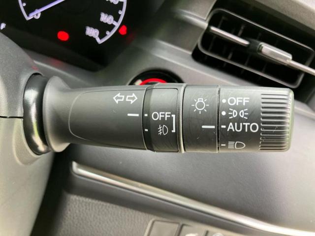 ヴェゼル eHEV Z 保証書/純正 9インチ SDナビ/衝突安全装置/シートヒーター/車線逸脱防止支援システム/シート ハーフレザー/電動バックドア/ヘッドランプ LED/ETC/EBD付ABS/横滑り防止装置 記録簿(16枚目)