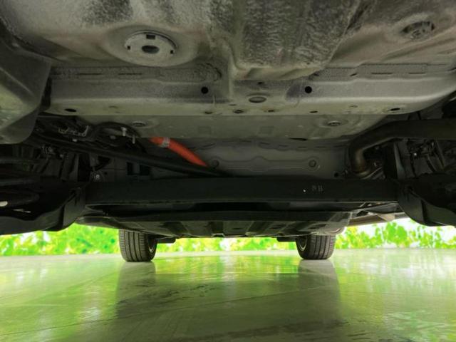 ヴェゼル eHEV Z 保証書/純正 9インチ SDナビ/衝突安全装置/シートヒーター/車線逸脱防止支援システム/シート ハーフレザー/電動バックドア/ヘッドランプ LED/ETC/EBD付ABS/横滑り防止装置 記録簿(45枚目)