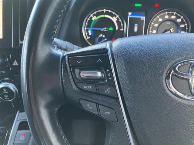 アルファードハイブリッド 4WDハイブリッドSタイプゴールド 新品タイヤ/ディスプレイオーディオ+ナビ9インチ/衝突安全装置/両側電動スライドドア/車線逸脱防止支援システム/シート ハーフレザー/電動バックドア/ヘッドランプ LED 衝突被害軽減システム 4WD(11枚目)