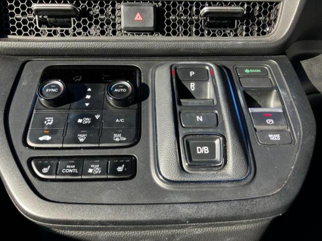 ステップワゴン ｅＨＥＶスパーダプレミアムライン　保証書／純正　１１．６インチ　ＳＤナビ／フリップダウンモニター　純正　１５．６インチ／ホンダセンシング／両側電動スライドドア／シートヒーター　全席／マルチビューカメラシステム　衝突被害軽減システム（12枚目）